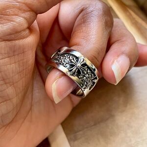 Stunning 925 Sterling Silver band In oxidized look!!Us: 8